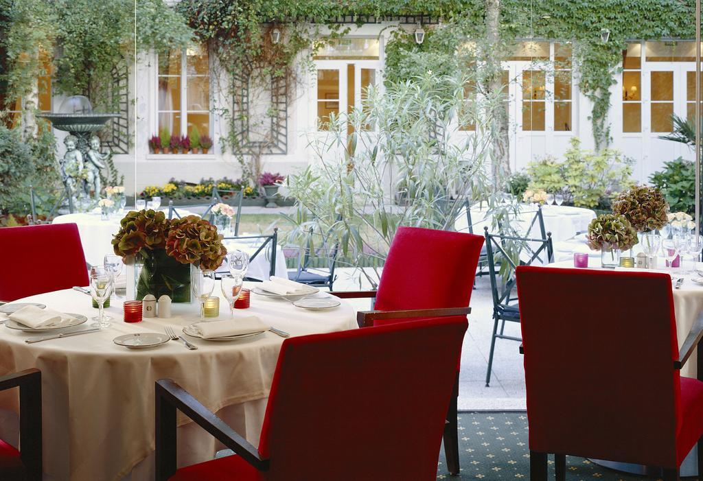 Hotel Restaurant Napoleon Fontainebleau Restaurant foto